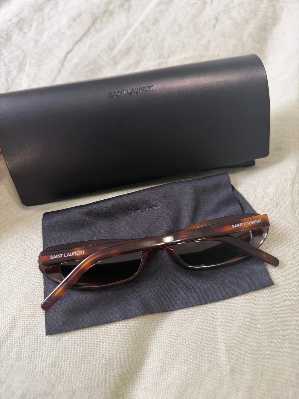 Saint Laurent SL 557 Havana and Brown color